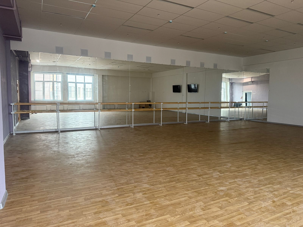 Многопрофильный лицей имени Циолковского, г. Липецк (зал хореографии)